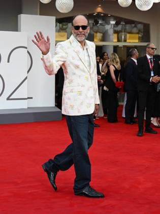 Venice, 82nd Venice International Film Festival 2025 - Evening 3 - Red Carpet for the film After The Hunt - Pictured: Luca Guadagnino  Copyright: xManuelexMangiarottix xipa-agency.netx xPoolxPhotoxEventsx06x IPA_Agency_IPA63584829