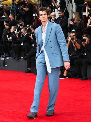 Venice, 82nd Venice International Film Festival 2025 - Evening 3 - The red carpet for the film After The Hunt. Pictured is Andrew Garfield.  Copyright: xManuelexMangiarottix xipa-agency.netx xPoolxPhotoxEventsx06x IPA_Agency_IPA63585042