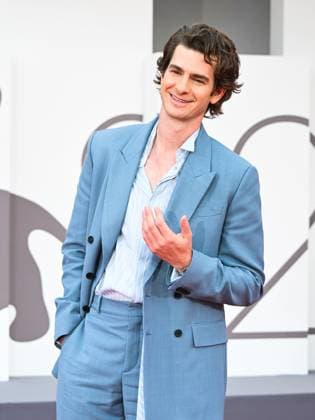 Venice, 82nd Venice International Film Festival 2025 - Evening 3 - The red carpet for the film After The Hunt. Pictured is Andrew Garfield.  Copyright: xManuelexMangiarottix xipa-agency.netx xPoolxPhotoxEventsx06x IPA_Agency_IPA63585068