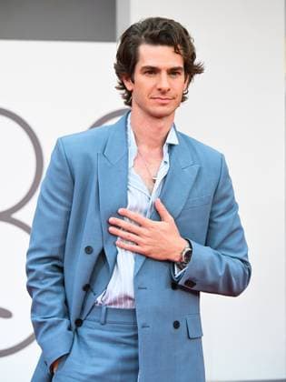 Venice, 82nd Venice International Film Festival 2025 - Evening 3 - The red carpet for the film After The Hunt. Pictured is Andrew Garfield.  Copyright: xManuelexMangiarottix xipa-agency.netx xPoolxPhotoxEventsx06x IPA_Agency_IPA63585083