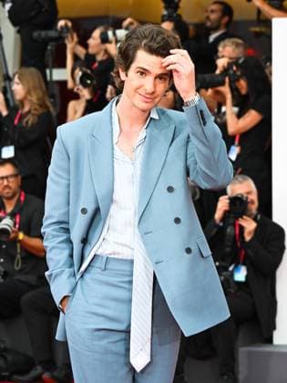 Venice, 82nd Venice International Film Festival 2025 - Evening 3 - The red carpet for the film After The Hunt. Pictured is Andrew Garfield.  Copyright: xManuelexMangiarottix xipa-agency.netx xPoolxPhotoxEventsx06x IPA_Agency_IPA63585051