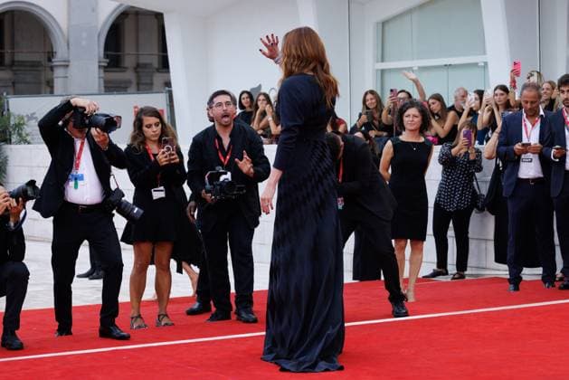 News - After The Hunt Red Carpet - The 82nd Venice International Film Festival Julia Roberts attends the After The Hunt red carpet during the 82nd Venice International Film Festival on August 29, 2025 in Venice, Italy. Photo: Cinzia Camela. Lido di Venezia Palazzo del Cinema Italy Copyright: xCinziaxCamelax xLiveMediax LPN_1998345