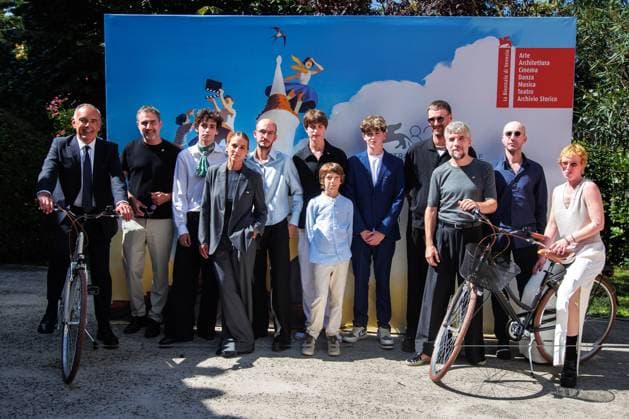 August 29, 2025, Venice, Italy: (L-R) Alberto Barbera, Xavi Font, Franceso Wenz, Nausicaa Bonin, Jaume Claret Muxart, Jan Monter, Roc Colell, Bernat Solà , Fabian Altenried, Jordi Oriol, Kristof Gerega and Sophie Ahrens attend the red carpet of the film Estrany Riu (Strange River) at the Sala Darsena during the 82nd Venice Film Festival. Venice Italy - ZUMAs197 20250829_aaa_s197_205 Copyright: xMarcoxBaradax