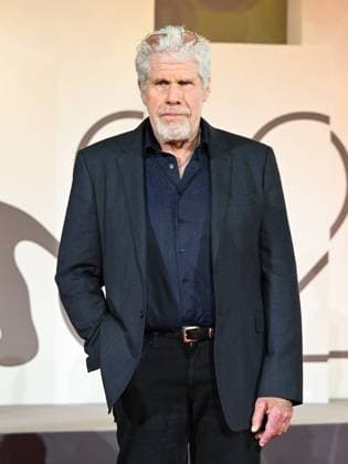 Venice, 82nd Venice International Film Festival 2025 - Night 3 - The Red Carpet for the Film Eojjeol Suga Eopda (No Other Choice). Pictured: Ron Perlman  Copyright: xManuelexMangiarottix xipa-agency.netx xPoolxPhotoxEventsx06x IPA_Agency_IPA63588679