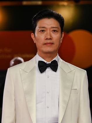 Venice, 82nd Venice International Film Festival 2025 - Evening 3 - Red Carpet for the film Calle Malaga - Pictured: Park Hee-soon  Copyright: xAlbertoxTerenghix xipa-agency.netx xPoolxPhotoxEventsx06x IPA_Agency_IPA63590466