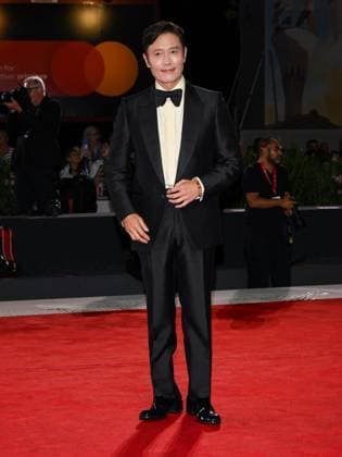 Venice, 82nd Venice International Film Festival 2025 - Evening 3 - Red Carpet for the film Calle Malaga - Pictured: Lee Byung-hun  Copyright: xAlbertoxTerenghix xipa-agency.netx xPoolxPhotoxEventsx06x IPA_Agency_IPA63590480