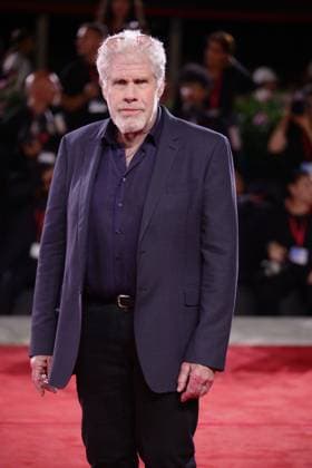 82nd Venice Film Festival - Eojjeol suga eopda (No Other Choice) VENICE, ITALY - AUGUST 29: Actor Ron Perlman attends the red carpet of the film Eojjeol suga eopda (No Other Choice) at the 82nd Venice Film Festival in Venice, Italy on August 29th, 2025. Marco Barada Anadolu Venice Italy. Editorial use only. Please get in touch for any other usage.  Copyright: x2025xAnadoluxMarcoxBaradax