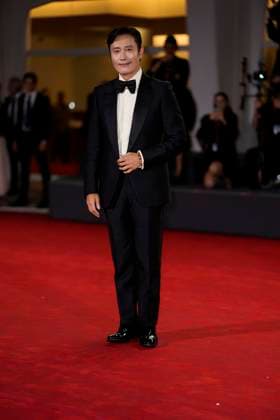 August 29, 2025, Venice Lido, Italy: Lee Byung-hun attends the Eojjeol Suga Eopda (No Other Choice) red carpet during the 82nd Venice International Film Festival. Venice Lido Italy - ZUMAs197 20250829_aaa_s197_542 Copyright: xDanielexCifalax
