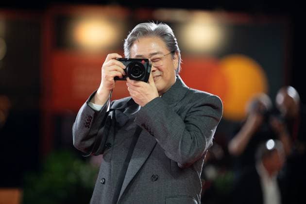 Eojjeol Suga Eopda (No Other Choice) Red Carpet - The 82nd Venice International Film Festival Park Chan-wook attends the Eojjeol Suga Eopda (No Other Choice) red carpet during the 82nd Venice International Film Festival in Venice, Italy, on August 29, 2025. Venice Italy  Copyright: xLucaxCarlinox originalFilename: carlino-notitle250829_nprDM.jpg