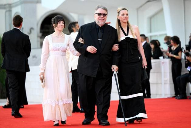 August 30, 2025, Venice, ITALY: Mexican director Guillermo del Toro (C) with Kim Morgan (R) and Marisa Del Toro (L) arrive for the premiere of Frankenstein during the 82nd Venice Film Festival in Venice, Italy, 30 August 2025. The movie is presented in official competition Venezia 82 at the festival running from 27 August to 06 September 2025. ANSA ETTORE FERRARI Venice ITALY  - ZUMAa110 20250830_zaf_a110_061 Copyright: xEttorexFerrarix