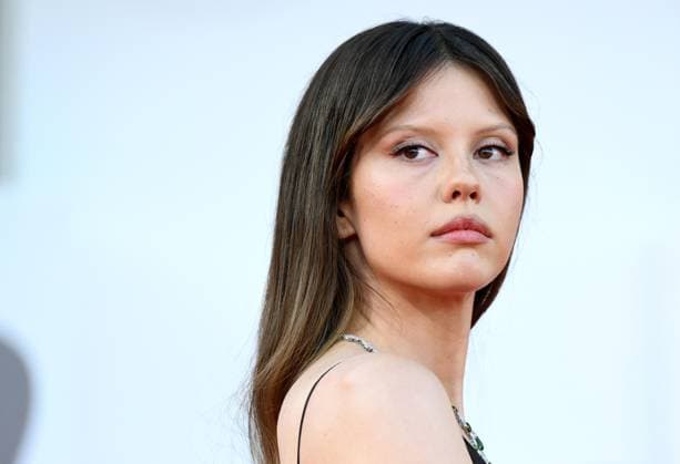 August 30, 2025, Venice, ITALY: British actor Mia Goth arrives for the premiere of Frankenstein during the 82nd Venice Film Festival in Venice, Italy, 30 August 2025. The movie is presented in official competition Venezia 82 at the festival running from 27 August to 06 September 2025. ANSA ETTORE FERRARI Venice ITALY  - ZUMAa110 20250830_zaf_a110_058 Copyright: xEttorexFerrarix