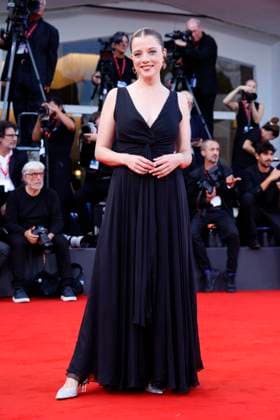 Jella Haase at the premiere of the feature film Frankenstein at the Biennale di Venezia 2025 82 Venice International Film Festival at the Palazzo del Cinema Venice, 30 08 2025 Foto:xD.xBedrosianx xFuturexImagex frankenstein_5910