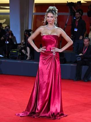 Venice, 82nd Venice International Film Festival 2025 - Evening 4 - Red Carpet for The Last Viking - Pictured: Rose Bertram  Copyright: xManuelexMangiarottix xipa-agency.netx xPoolxPhotoxEventsx06x IPA_Agency_IPA63686845
