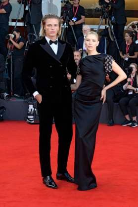Lena Perminova with boyfriend Taras Romanov at the premiere of the feature film Frankenstein at the Biennale di Venezia 2025 82 Venice International Film Festival at the Palazzo del Cinema Venice, 30 08 20 Foto:xA.xM.xTinghinox xFuturexImagex frankenstein_5664