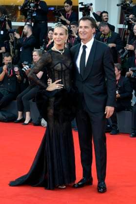Molly Sims with husband Scott Stuber at the premiere of the feature film Frankenstein at the Biennale di Venezia 2025 82 Venice International Film Festival at the Palazzo del Cinema Venice, 30 08 20 Foto:xA.xM.xTinghinox xFuturexImagex frankenstein_5729