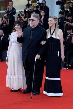 Guillermo del Toro with daughter Marisa del Toro and wife Kim Morgan at the premiere of the feature film Frankenstein at the Biennale di Venezia 2025 82 Venice International Film Festival at the Palazzo del Cinema Venice, 30 08 20 Foto:xA.xM.xTinghinox xFuturexImagex frankenstein_5775
