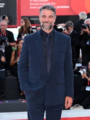 Venice, Italy: Venice, 82nd Venice International Film Festival 2025 - Evening 4 - KINEO AWARD red carpet Pictured: Luca Calvani Venice Italy  - ZUMAp169 20250830_zea_p169_2390 Copyright: xAlbertoxTerenghi PoolxxEvenx