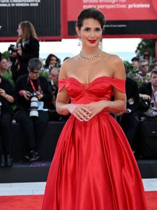 Venice, Italy: Venice, 82nd Venice International Film Festival 2025 - Evening 4 - KINEO AWARD red carpet Pictured: Roberta D Orsi Venice Italy  - ZUMAp169 20250830_zea_p169_2509 Copyright: xAlbertoxTerenghi PoolxxEvenx