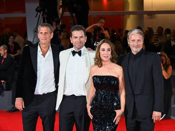 Venice, ITALY: Venice, 82nd Venice International Film Festival 2025 - Evening 4 - Red Carpet of the Film The Last Viking - In the photo: Anders Thomas Jensen, Sofie Grabol, Nikolaj Lie Kaas Mads Mikkelsen, Venice ITALY  - ZUMAp169 20250830_zea_p169_2109 Copyright: xManuelexMangiarottix