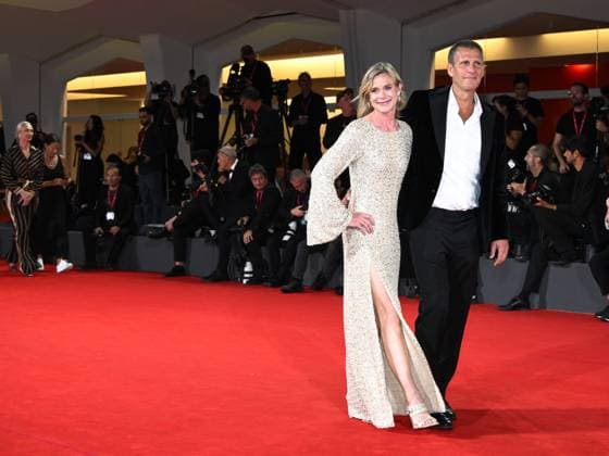 Venice, Italy: Venice, 82nd Venice International Film Festival 2025 - Evening 4 - Red Carpet for the film The Last Viking . Pictured: Anders Thomas Jensen with his wife Venice Italy  - ZUMAp169 20250830_zea_p169_1872 Copyright: xSimonexComix