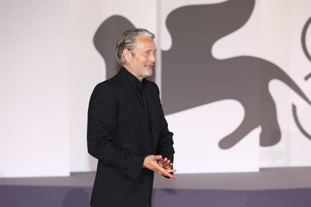 August 30, 2025, Venice, Veneto, Italy: MADS MIKKELSEN on the red carpet for The Last Viking Premiere screening at the 82nd Venice Film Festival at the Venice Lido, Italy. Venice Italy - ZUMAc179 20250830_zep_c179_145 Copyright: xMickaelxChavetx