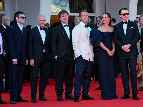 Venice, 82nd Venice International Film Festival 2025 - day 5 - Red Carpet The Wizard Of The Kremlin (Le Mage Du Kremlin) Pictured: Tom Sturridge, Will Keen, Andrei Zayats, Jude Lew, Alicia Vikander, Paul Dano  Copyright: xMaurizioxD Avanzox xipa-agency.netx xMaurizioxDxAvanzox IPA_Agency_IPA63776203