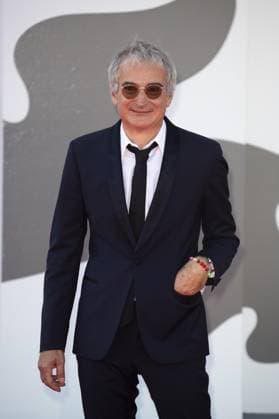 The Wizard Of The Kremlin (Le Mage Du Kremlin) Photocall - The 82nd Venice International Film Festival VENICE, ITALY - AUGUST 31: Olivier Assayas attends The Wizard Of The Kremlin (Le Mage Du Kremlin) red carpet during the 82nd Venice International Film Festival on August 31, 2025 in Venice, Italy. Primo Barol Anadolu Venice Italy. Editorial use only. Please get in touch for any other usage.  Copyright: x2025xAnadoluxPrimoxBarolx