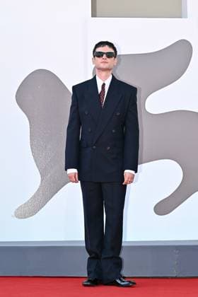 82nd Film Festival, Red carpet of the film Le mage du Kremlin Venice Biennale, 82nd Venice International Film Festival. Red carpet for the film Le mage du Kremlin (The Wizard of the Kremlin). In the photo Tom Sturridge . Venice, Italy 31 August 2025, Credit:Maria Laura Antonelli Avalon Italy, Venice  Copyright: xMariaxLauraxAntonellix xAvalonx 1032977533