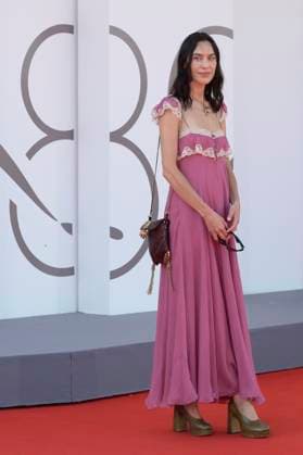 The wizard of Kremlin mivie red carpet in Venice Lido, Italy - 31 Aug 2025 Alexa Chung attends the red carpet of movie the wizard of Kremlin at 82 Venice Film Festival at Palazzo del cinema. Venice Lido Italy Copyright: xMarioxCartellix xSOPAxImagesx _DSC0413