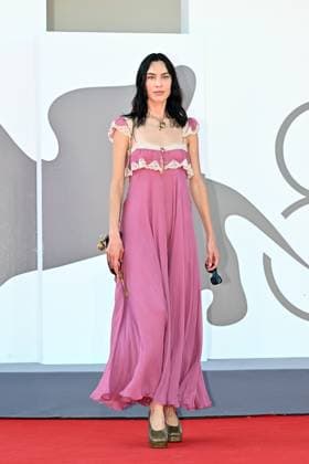 82nd Film Festival, Red carpet of the film Le mage du Kremlin Venice Biennale, 82nd Venice International Film Festival. Red carpet for the film Le mage du Kremlin (The Wizard of the Kremlin). In the photo Alexa Chung . Venice, Italy 31 August 2025, Credit:Maria Laura Antonelli Avalon Italy, Venice  Copyright: xMariaxLauraxAntonellix xAvalonx 1032977818