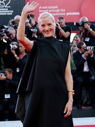 Venice, 82nd Venice International Film Festival 2025 - evening 5 - red carpet of the film Father Mother Sister Brother Pictured: Vicky Krieps  Copyright: xAlbertoxTerenghi PoolxPhotoxEventsx06x xipa-agency.netx xPoolxPhotoxEventsx06x IPA_Agency_IPA63783320