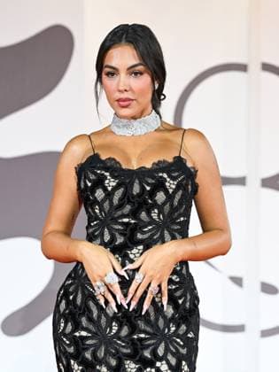 Venice, 82nd Venice International Film Festival 2025 - Evening 5 - Red Carpet Filming Italy Venice Award . Pictured: Georgina Rodriguez  Copyright: xManuelexMangiarottix xipa-agency.netx xPoolxPhotoxEventsx06x IPA_Agency_IPA63785587