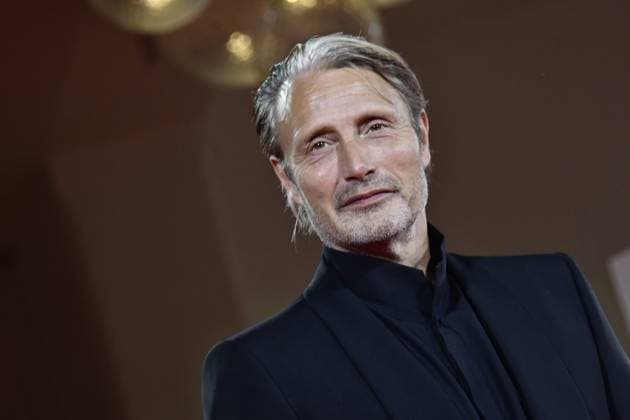 82nd Venice International Film Festival Mostra Tapis rouge 82eme Festival International du Film de Venise Mostra de Venise THE LAST VIKING red carpet Mads Mikkelsen attends the Den Sidste Viking The Last Viking red carpet 448220 2025 08 30 Venice Italy  Copyright: xThomasxBohlenx STAR_448220_099