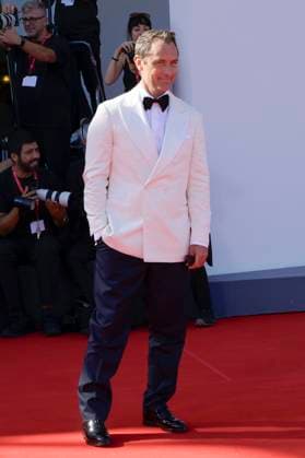 Jude Law at the premiere of the feature film La Mage du Kremlin The Wizard of the Kremlin at the Biennale di Venezia 2025 82 Venice International Film Festival at the Palazzo del Cinema Venice, 31 08 2025 Foto:xA.xM.xTinghinox xFuturexImagex kremlin_5894