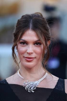 Father Mother Sister Brother Red Carpet - The 82nd Venice International Film Festival Iris Mittenaere at Father Mother Sister Brother premiere, 82nd Venice International Film Festival, Venice, Italy - 31 August2025. CAP GOL GOL Venice Italy Copyright: xRickxGold CapitalxPicturesx