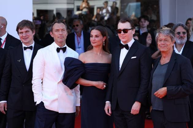 The Wizard of the Kremlin premiere in Venice Tom Sturridge, Jude Law, Alicia Vikander and Paul Dano The Wizard of the Kremlin premiere, 82nd Venice International Film Festival, Venice, Italy - 31 August 2025. CAP GOL GOL Venice Italy Copyright: xRickxGold CapitalxPicturesx