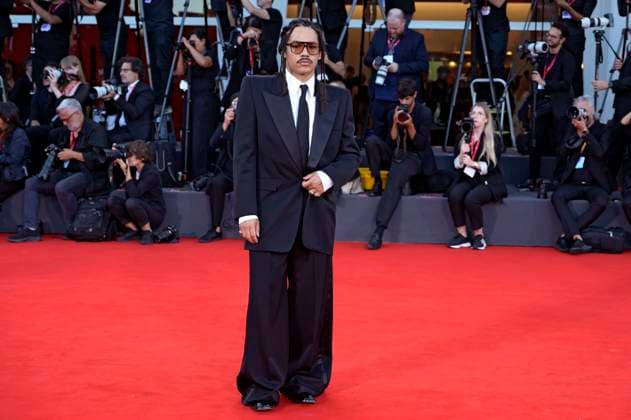 Luca Sabbat at the premiere of the feature film Father Mother Sister Brother at the Biennale di Venezia 2025 82 Venice International Film Festival at the Palazzo del Cinema Venice, 31 08 2025 Foto:xA.xM.xTinghinox xFuturexImagex sister_brother_5874