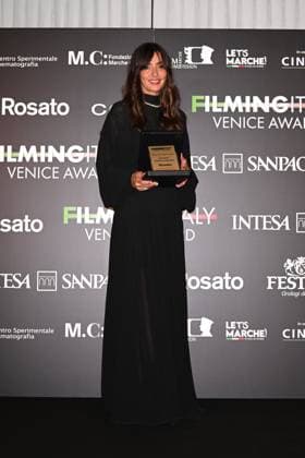 Venice, 82nd Venice International Film Festival 2025 - Evening 5 - Filming Italy Awards Ceremony. Pictured: Ambra Angiolini  Copyright: xManuelexMangiarotti PoolxPhotoxEventsx06x xipa-agency.netx xManuelexMangiarotti PoolxPhotoxEx IPA_Agency_IPA63793846