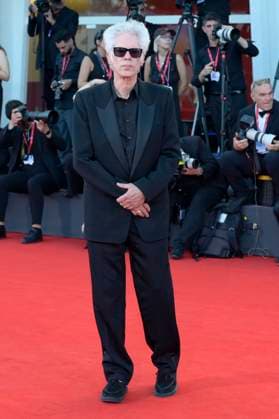 Father Mother Sister Brother red carpet in Venice Lido - 31 Aug 2025 Jim Jaermusch attends the red carpet of film Father Mother Brother Sister at 82 Venice Film Festival at Palazzo del cinema. Venice Lido Italy Copyright: xMarioxCartellix xSOPAxImagesx _DSC4700