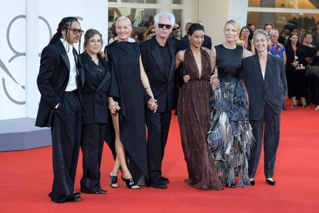 Father Mother Sister Brother red carpet in Venice Lido - 31 Aug 2025 Cast of the film attends the red carpet of film Father Mother Brother Sister at 82 Venice Film Festival at Palazzo del cinema. Venice Lido Italy Copyright: xMarioxCartellix xSOPAxImagesx _DSC4726