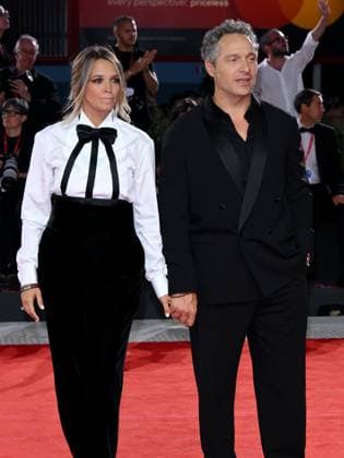 Venice, 82nd Venice International Film Festival 2025 - Evening 5 - Red Carpet Filming Italy Venice Award Pictured: Francesca Barra, Claudio Santamaria  Copyright: xAlbertoxTerenghi PoolxPhotoxEventsx06x xipa-agency.netx xPoolxPhotoxEventsx06x IPA_Agency_IPA63795360