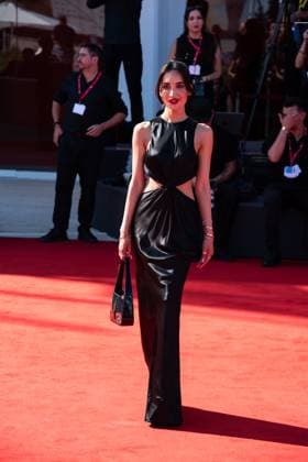 August 31, 2025, Venice, Italy: A guest attends The Wizard of the Kremlin red carpet during The 82nd Venice International Film Festival. Venice Italy - ZUMAs197 20250831_aaa_s197_270 Copyright: xLoredanaxSangiulianox
