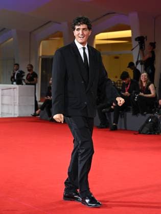 Venice, 82nd Venice International Film Festival 2025 - Evening 5 - Red Carpet Filming Italy Awards. Pictured: Valerio Base  Copyright: xManuelexMangiarottix xipa-agency.netx xPoolxPhotoxEventsx06x IPA_Agency_IPA63795888