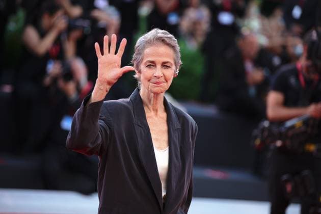 red carpet of the film Father Mother Sister Brother during the 82nd Venice Film Festival in Venice, Italy - 31 Aug 2025 British actress Charlotte Rampling attends the red carpet of the film Father Mother Sister Brother at the Palazzo del Cinema during the 82nd Venice Film Festival. Venice Italy Copyright: x xMarcoxBaradax xSOPAxImagesx REDCARPETMOTHERFATHERSISTERBROTHER-71