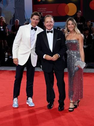 Venice, 82nd Venice International Film Festival 2025 - evening 5 - red carpet Filming Italy Venice Award Pictured: Lucie Lowenstein, Kevin Spacey and Evan Lowenstein  Copyright: xAlbertoxTerenghi PoolxPhotoxEventsx06x xipa-agency.netx xPoolxPhotoxEventsx06x IPA_Agency_IPA63799128