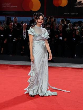 Venice, 82nd Venice International Film Festival 2025 - evening 5 - red carpet Filming Italy Venice Award Pictured: Valentina Cervi  Copyright: xAlbertoxTerenghi PoolxPhotoxEventsx06x xipa-agency.netx xPoolxPhotoxEventsx06x IPA_Agency_IPA63800737