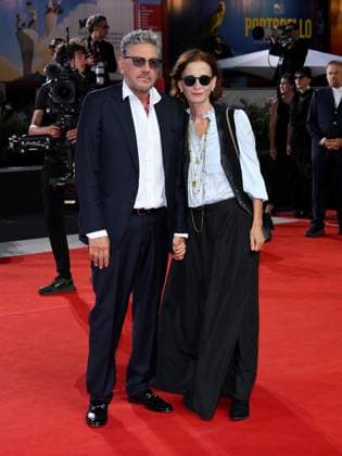 Venice, 82nd Venice International Film Festival 2025 - Evening 5 - Red Carpet Filming Italy Venice Award Pictured: Sergio Castellitto, Margareth Mazzantini  Copyright: xAlbertoxTerenghi PoolxPhotoxEventsx06x xipa-agency.netx xPoolxPhotoxEventsx06x IPA_Agency_IPA63800911