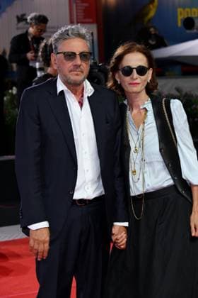 Venice, 82nd Venice International Film Festival 2025 - Evening 5 - Red Carpet Filming Italy Venice Award Pictured: Sergio Castellitto, Margareth Mazzantini  Copyright: xAlbertoxTerenghi PoolxPhotoxEventsx06x xipa-agency.netx xPoolxPhotoxEventsx06x IPA_Agency_IPA63800984