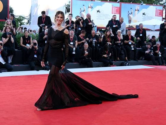 Venice, 82nd Venice International Film Festival 2025 - evening 5 - red carpet of the film Father Mother Sister Brother Pictured: Iris Mittenaere  Copyright: xAlbertoxTerenghi PoolxPhotoxEventsx06x xipa-agency.netx xPoolxPhotoxEventsx06x IPA_Agency_IPA63802496