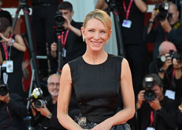 Father Mother Sister Brother red carpet in Venezia - 31 Aug 2025 Cate Balnchett attends the red carpet of film Father Mother Brother Sister at 82nd Venice Film Festival. Venezia Italy Copyright: xAntoninoxD Espositox xSOPAxImagesx ADES883
